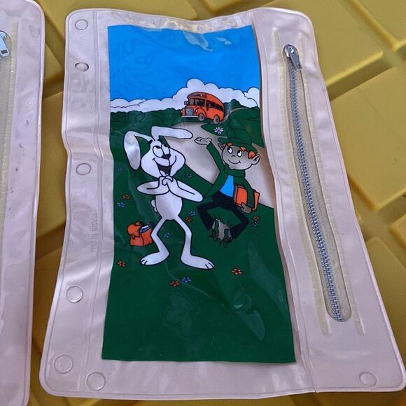VINTAGE  Trix & Lucky Charms Plastic Zippered Pencil Pouches General Mills 2 Qty - Picture 3 of 4